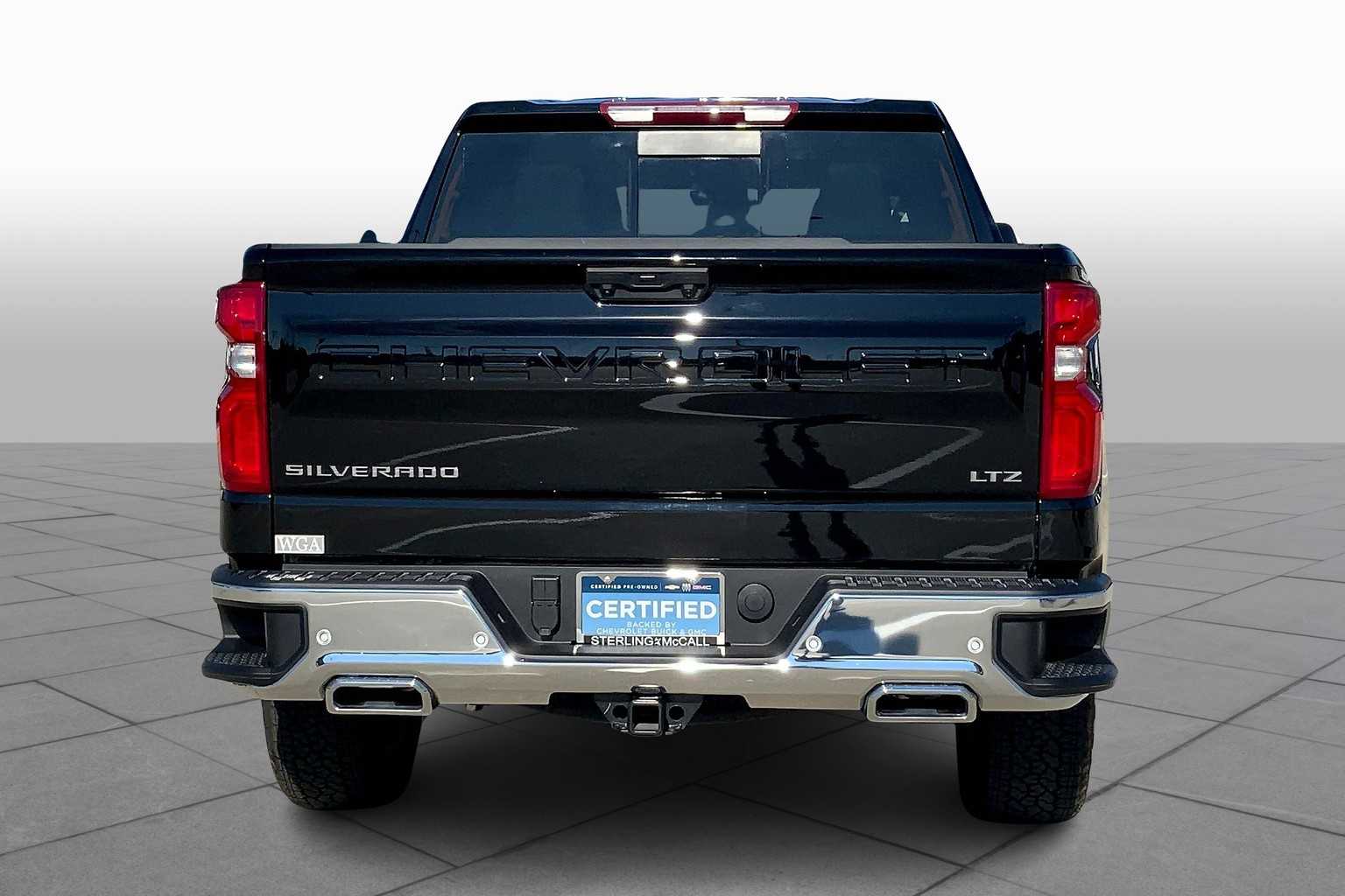 2025 Chevrolet Silverado 1500 LTZ photo 3