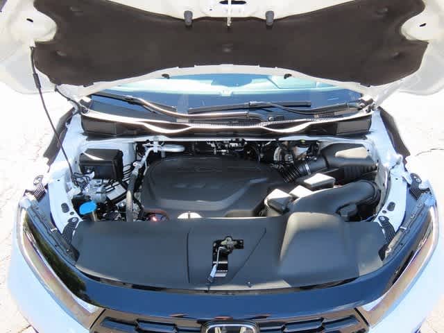 2026 Honda Odyssey Elite photo 6