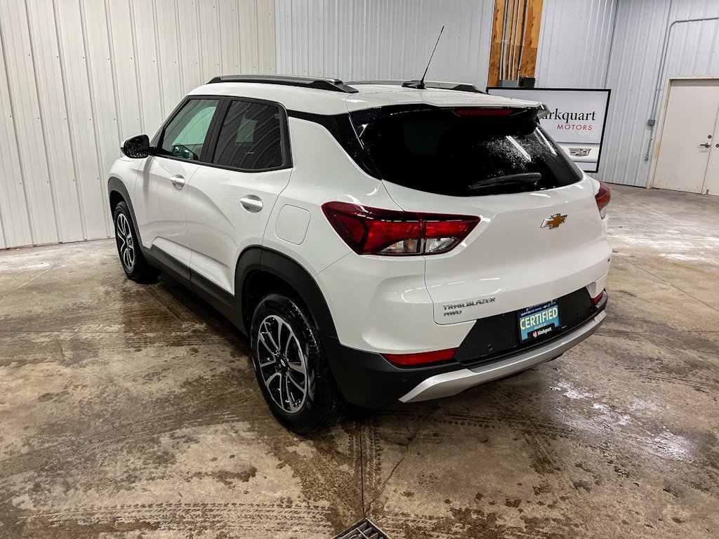 2024 Chevrolet Trailblazer LT photo 4