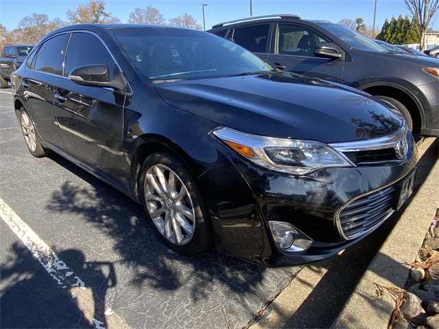 2013 Toyota Avalon XLE Touring's photo