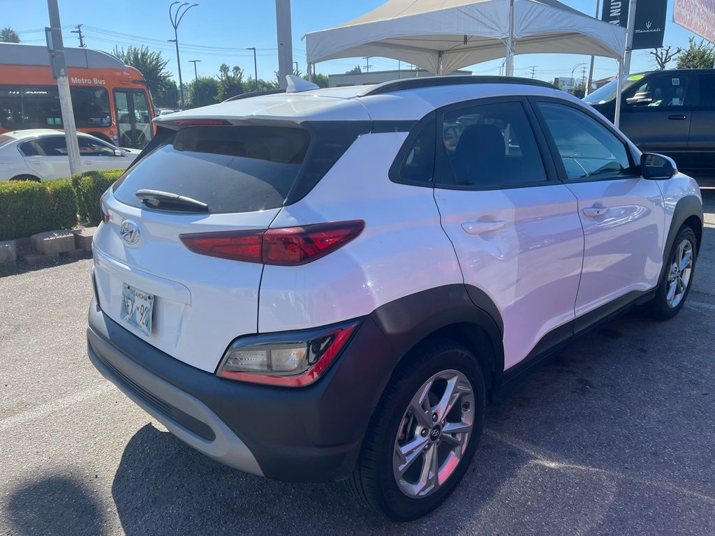 2023 Hyundai Kona SEL photo 3