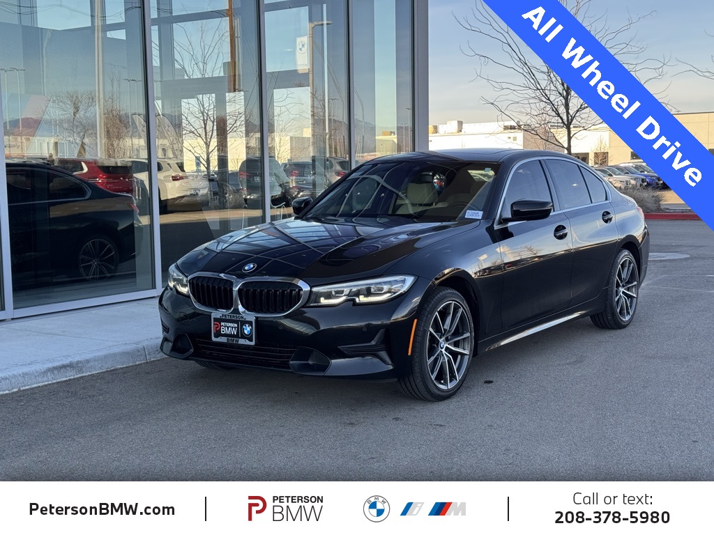 2020 BMW 3 Series 330i's photo