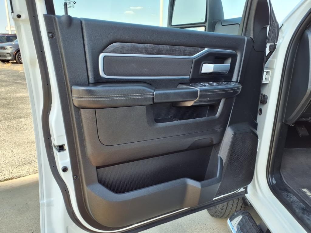 2024 Ram 3500 Big Horn photo 13
