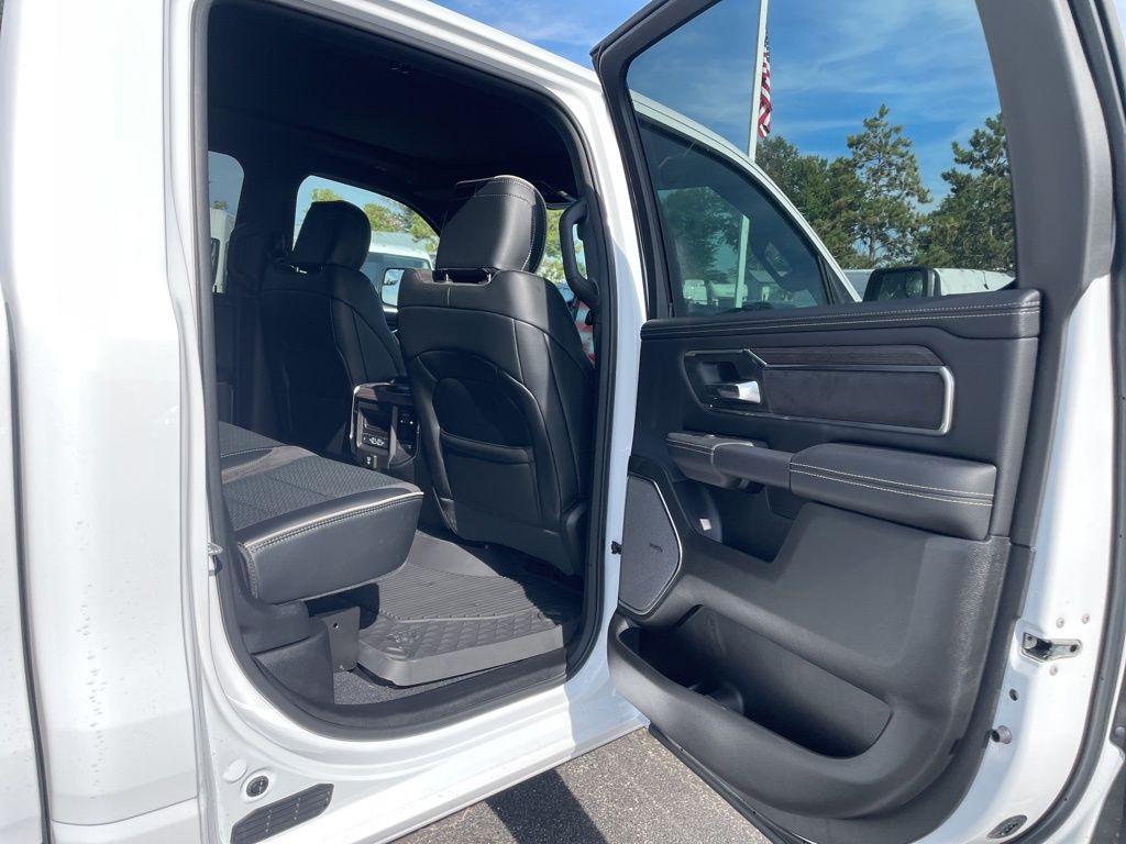 2026 Ram 1500 Laramie photo 31