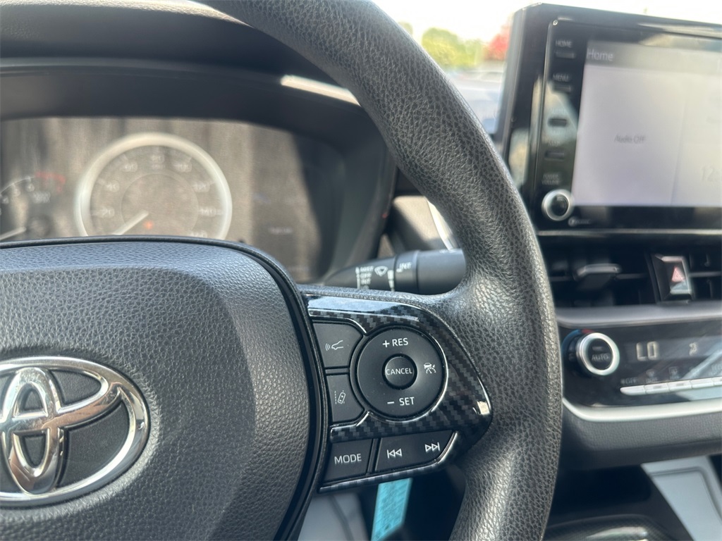 2022 Toyota Corolla LE photo 20