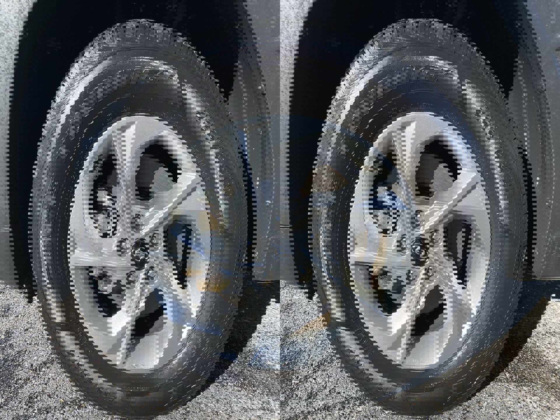 Used 2022 Hyundai Tucson SEL with VIN 5NMJBCAE8NH021115 for sale in Kansas City