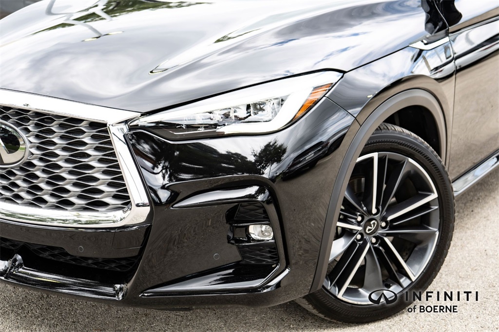 2025 Infiniti QX50 Sensory photo 3