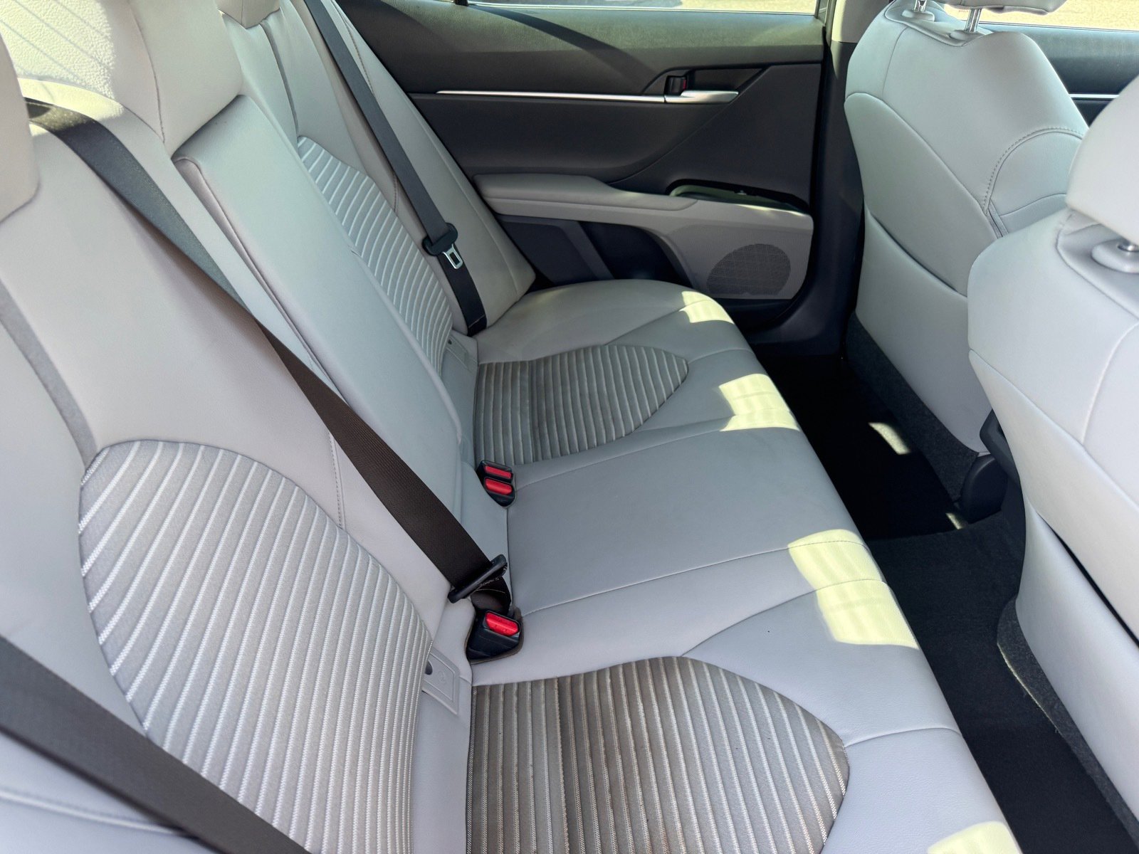2018 Toyota Camry LE photo 10