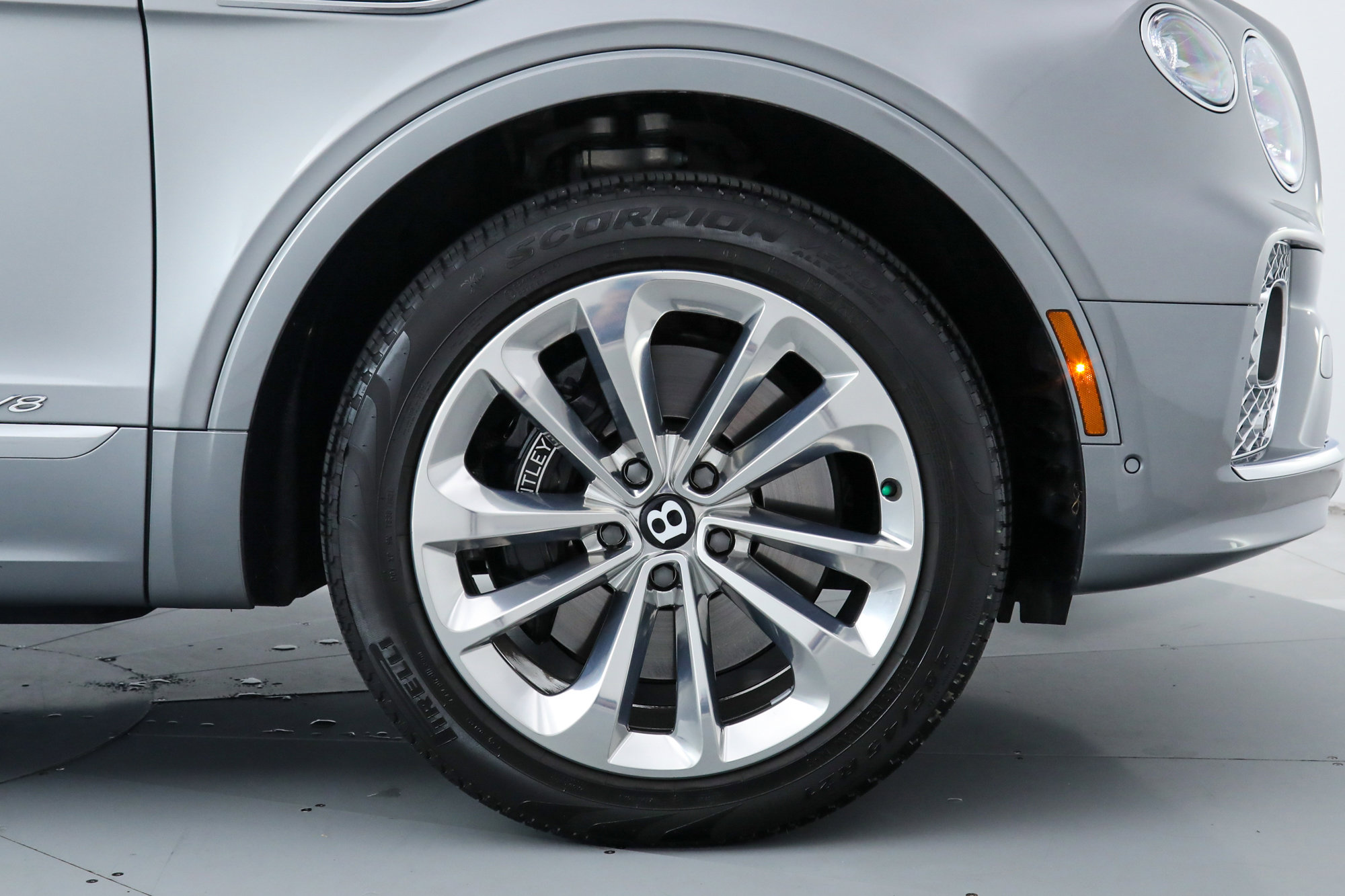 2022 Bentley Bentayga V8 First Edition photo 35