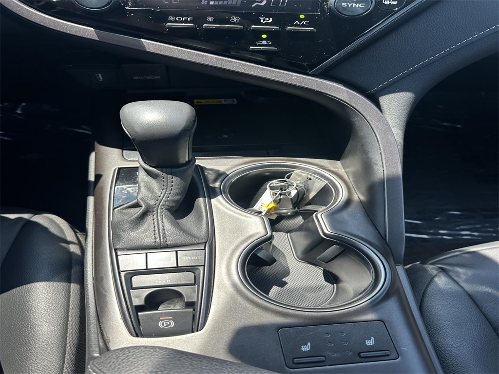 2024 Toyota Camry XSE photo 17