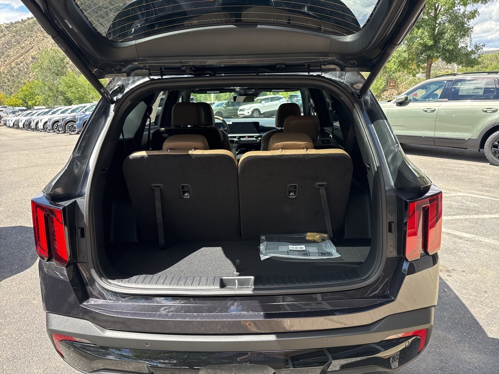 2026 Kia Sorento X-Line SX Prestige photo 7