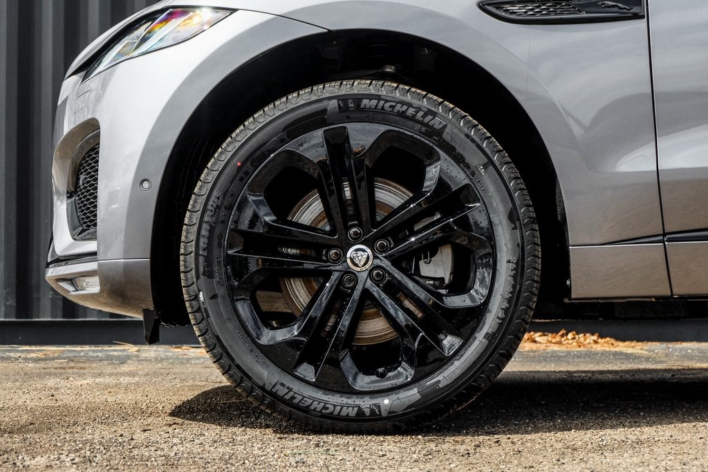 2026 Jaguar F-PACE P400 R-Dynamic S photo 3