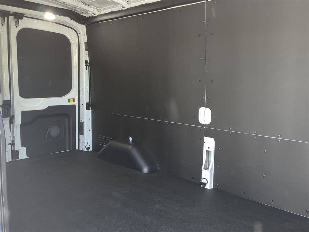2025 Ford Transit photo 23