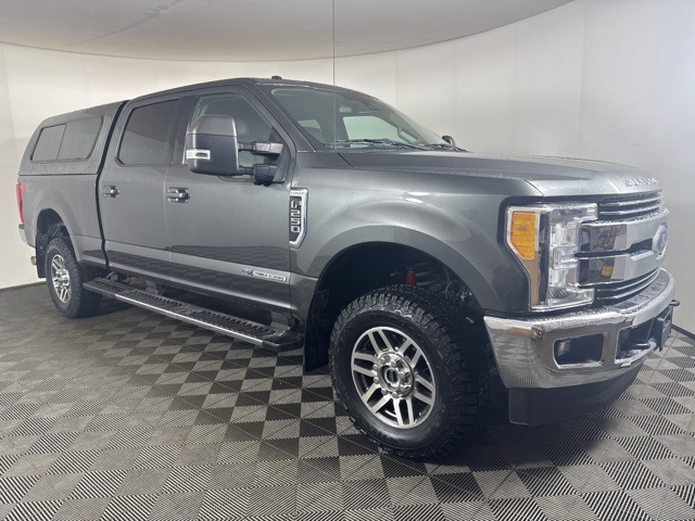 2017 Ford F-250 Super Duty Lariat's photo