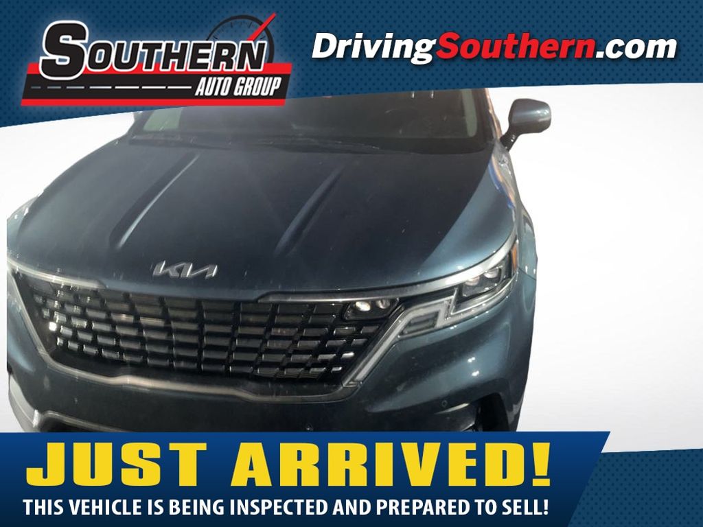 2023 Kia Carnival SX Prestige's photo