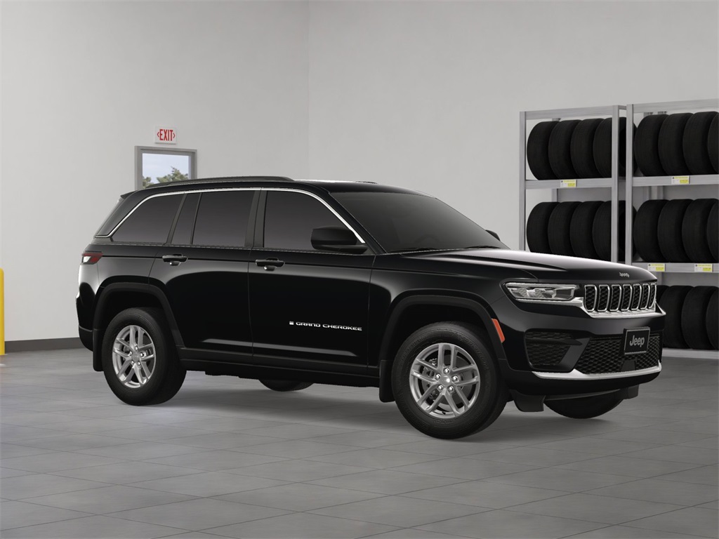2025 Jeep Grand Cherokee Laredo X photo 7