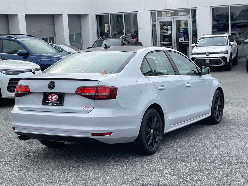 2017 Volkswagen Jetta 1.4T SE photo 4