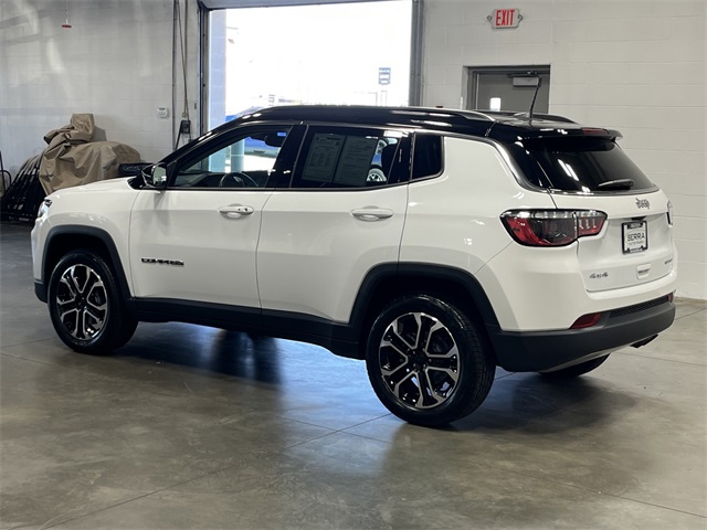 2022 Jeep Compass Limited photo 4