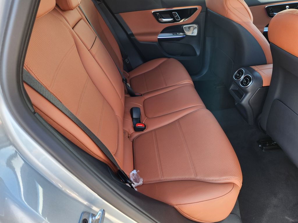 2026 Mercedes Benz GLC 300 4MATIC photo 17