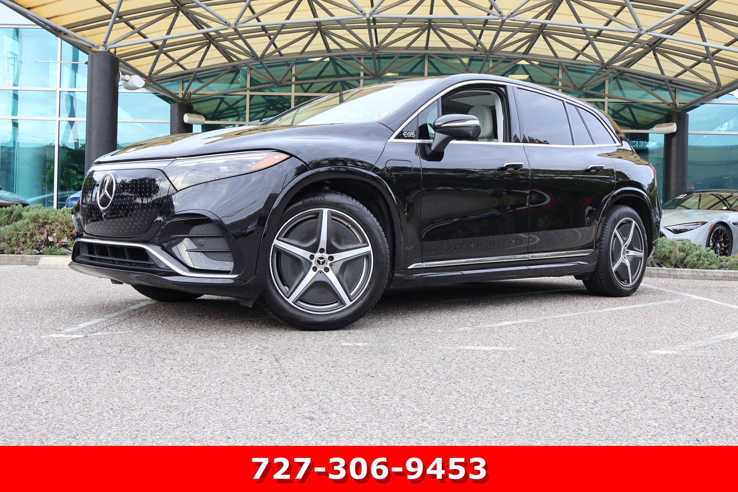 2023 Mercedes-Benz EQS SUV Base's photo