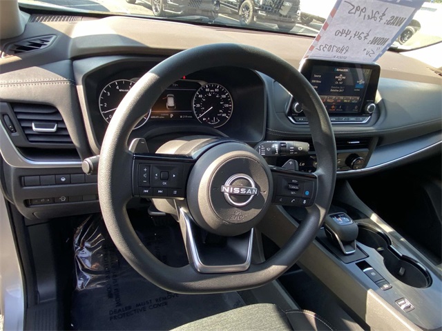 2023 Nissan Rogue SV photo 17