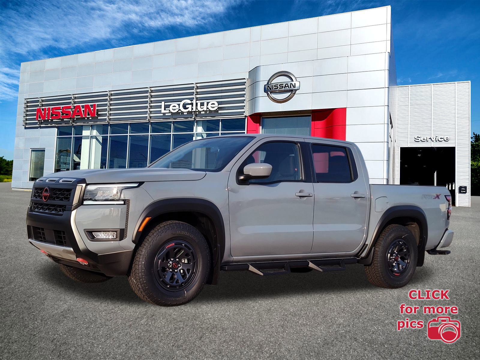 2026 Nissan Frontier PRO-X's photo