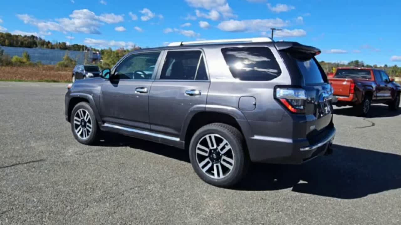 2022 Toyota 4Runner Limited photo 4