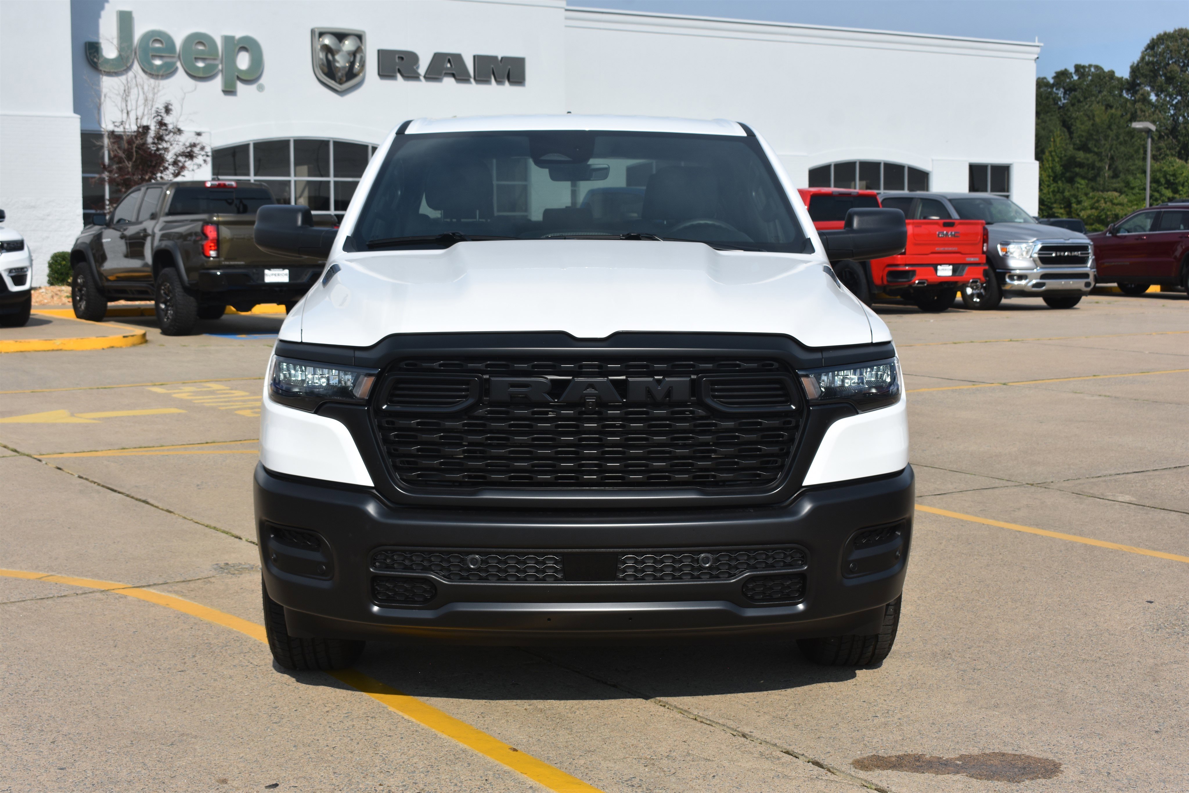 2025 Ram 1500 Tradesman photo 2