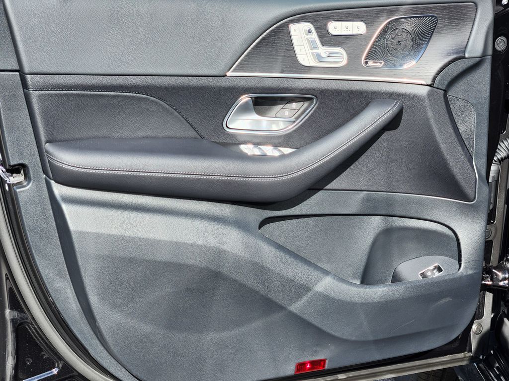 2026 Mercedes Benz GLE 450 4MATIC photo 5