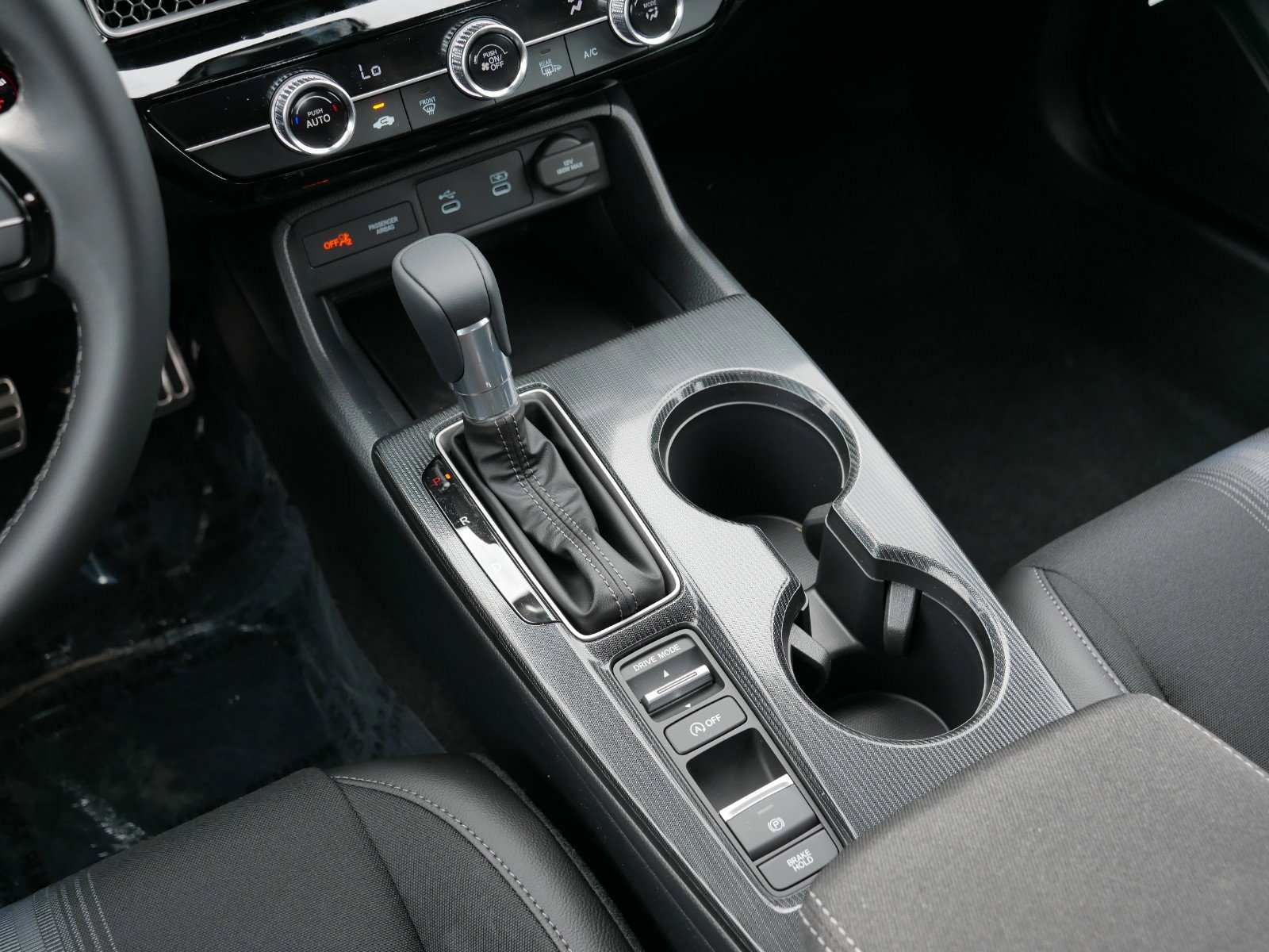 2025 Honda Civic Hatchback Sport photo 8