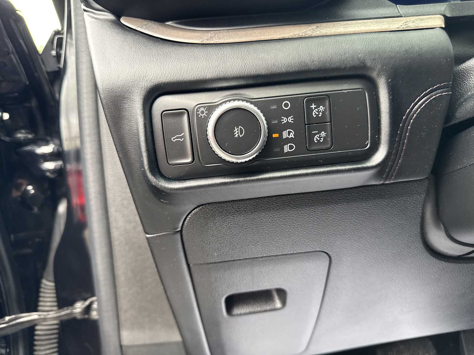2022 Ford Explorer Platinum photo 27