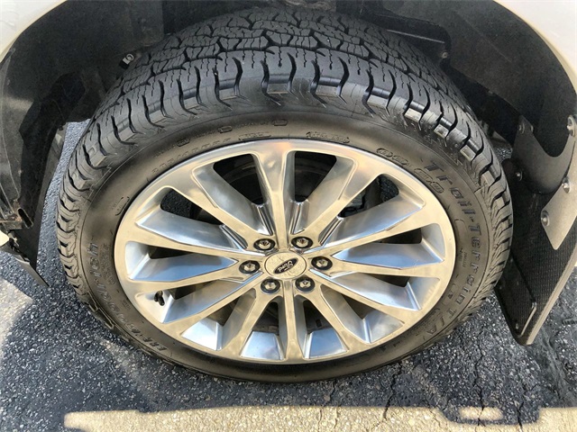 2018 Ford F-150 Limited photo 3