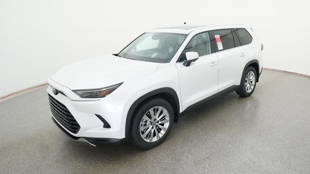 2026 Toyota Grand Highlander Platinum's photo