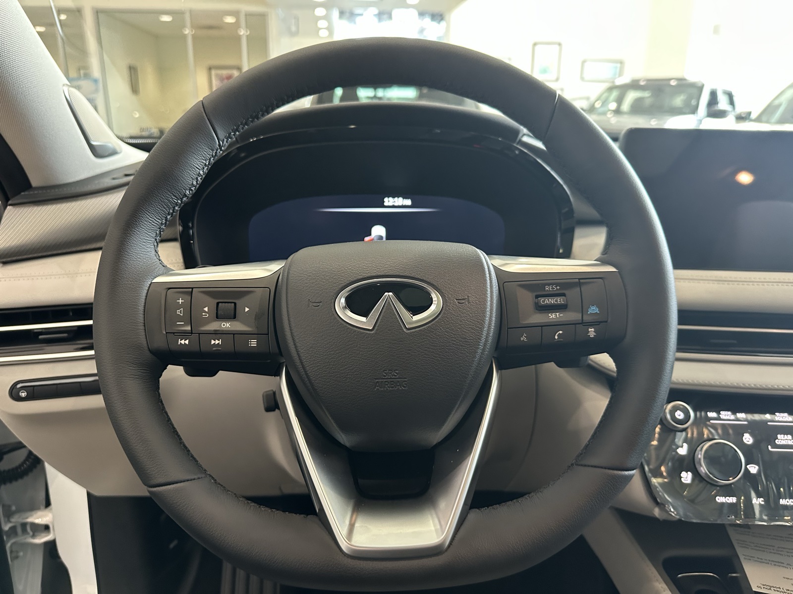 2026 Infiniti QX60 Luxe photo 15