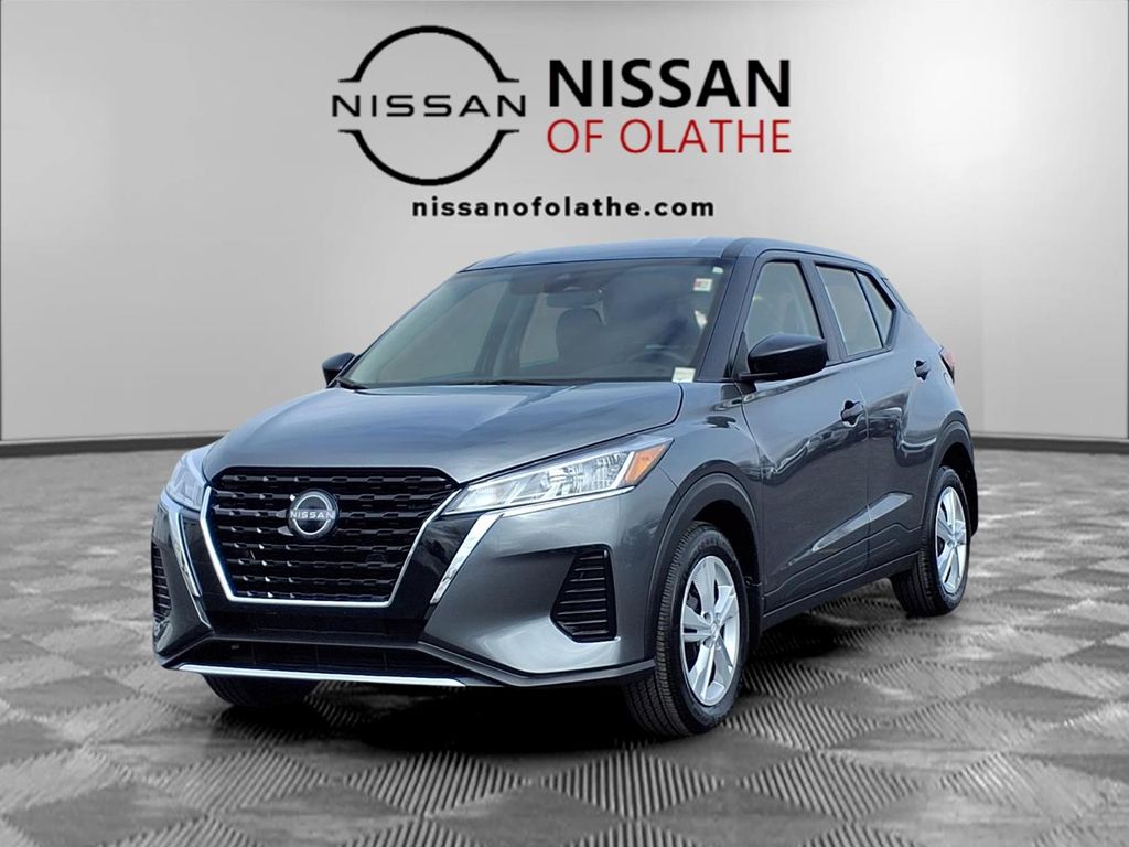 2025 Nissan KICKS PLAY Base