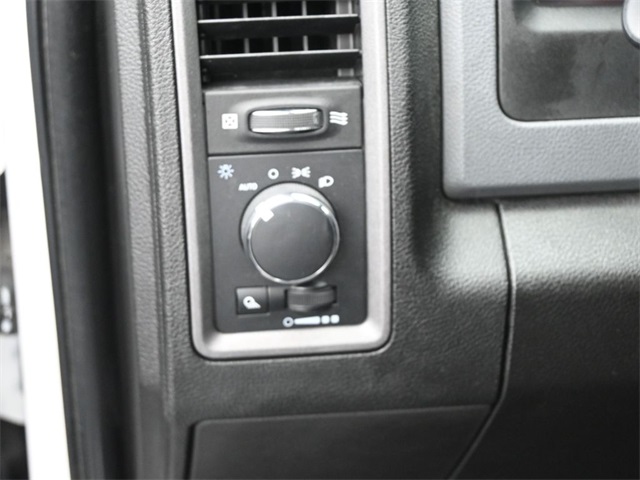 2020 Ram 1500 Classic Tradesman photo 16