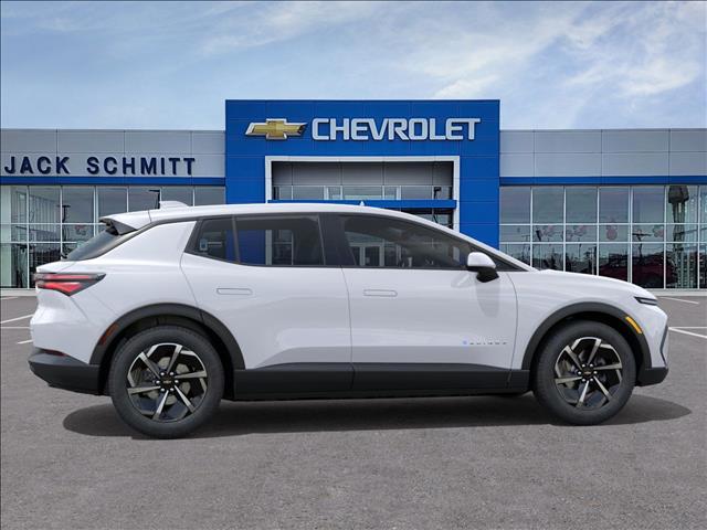 2026 Chevrolet Equinox LT photo 4