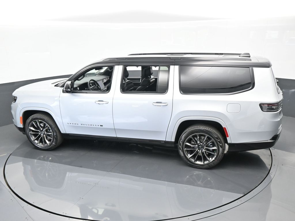 2024 Jeep Grand Wagoneer L II photo 39
