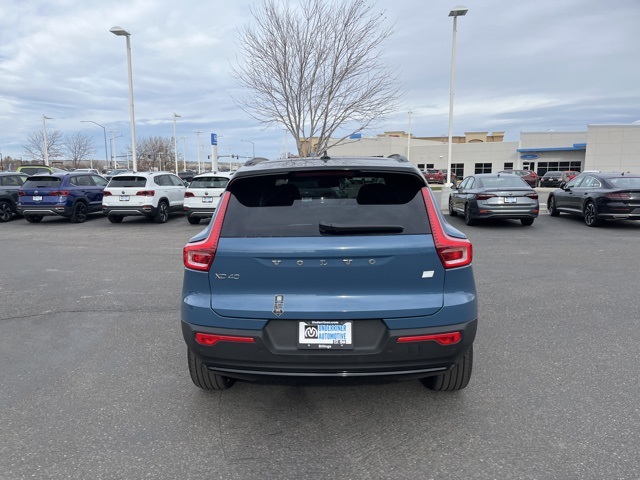 2024 Volvo XC40 Recharge photo 4