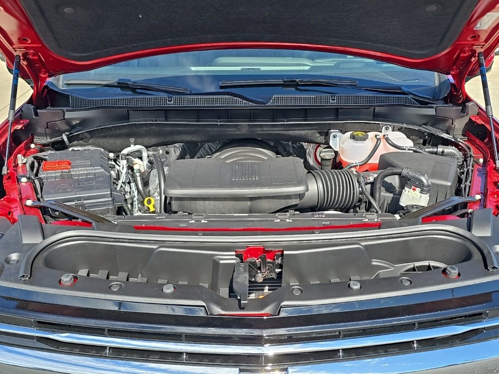 2025 Chevrolet Suburban LT photo 35