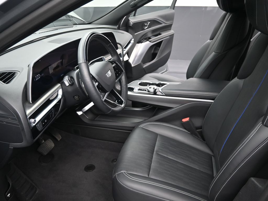 2024 Cadillac Lyriq Sport photo 13
