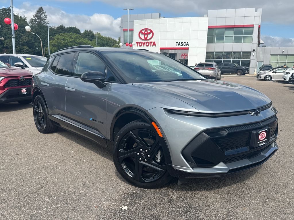 2024 Chevrolet Equinox EV RS's photo