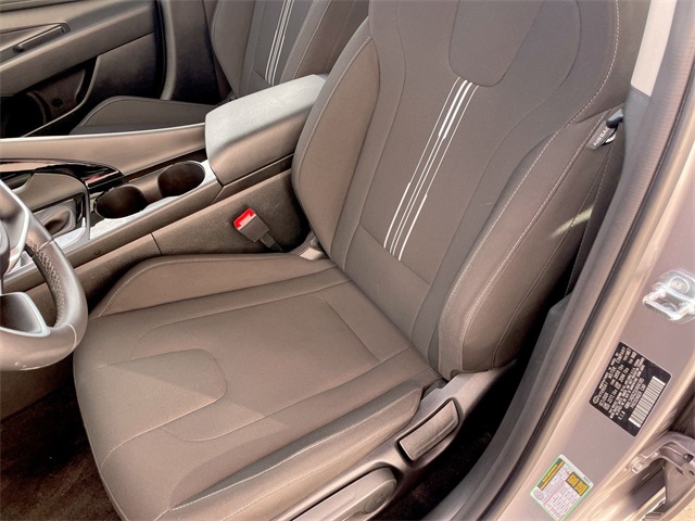 2025 Hyundai Elantra SEL Convenience photo 2