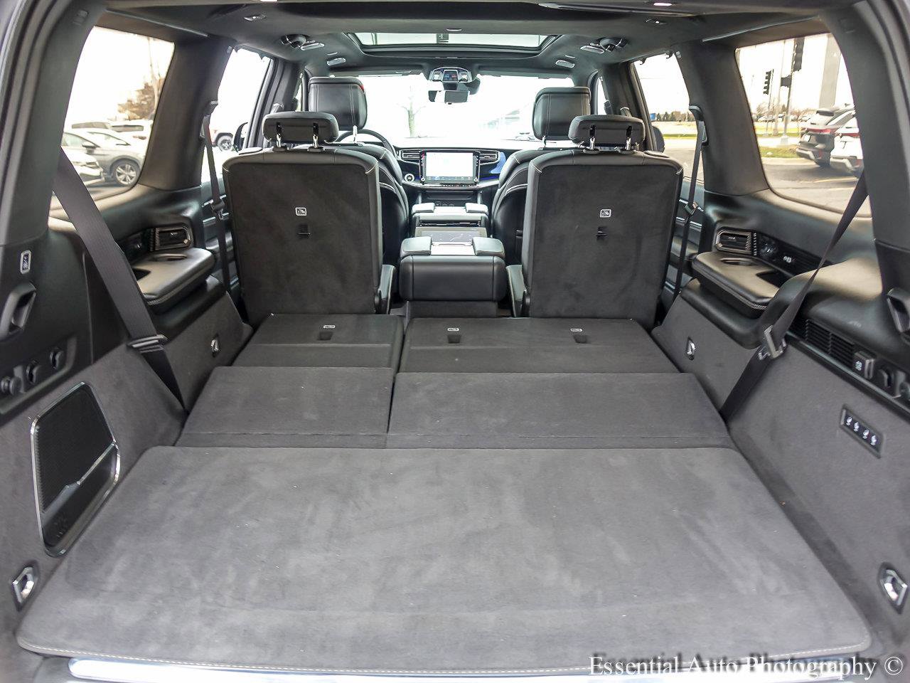 2023 JEEP GRAND WAGONEER - Image 25