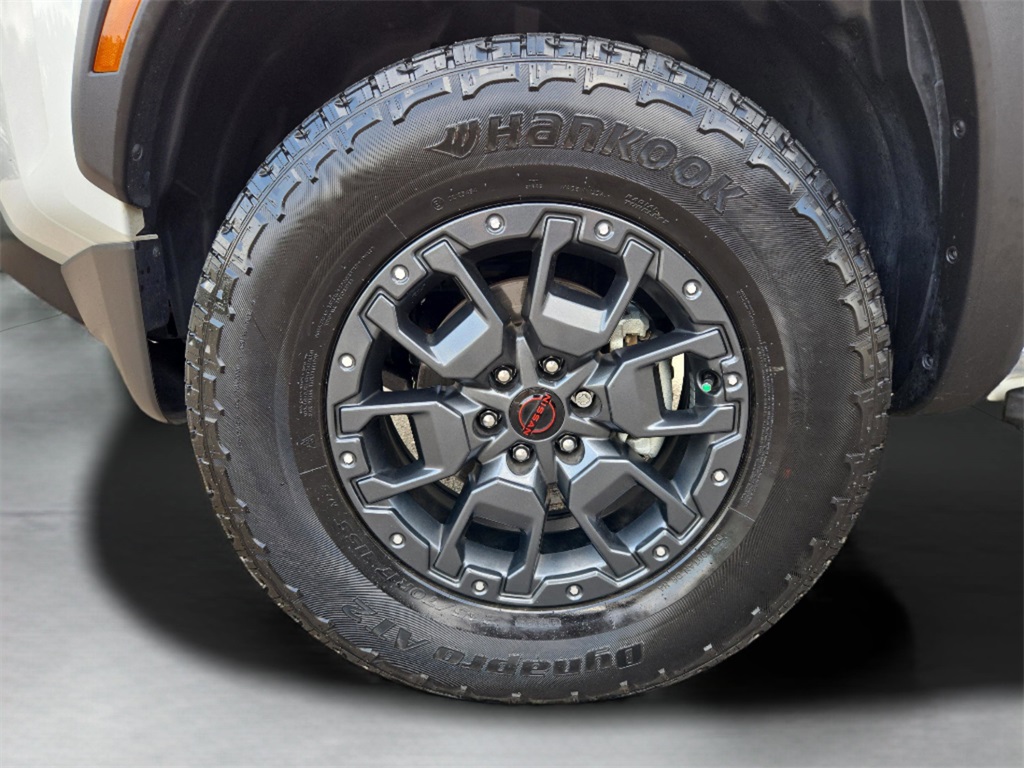2023 Nissan Frontier PRO-X photo 7