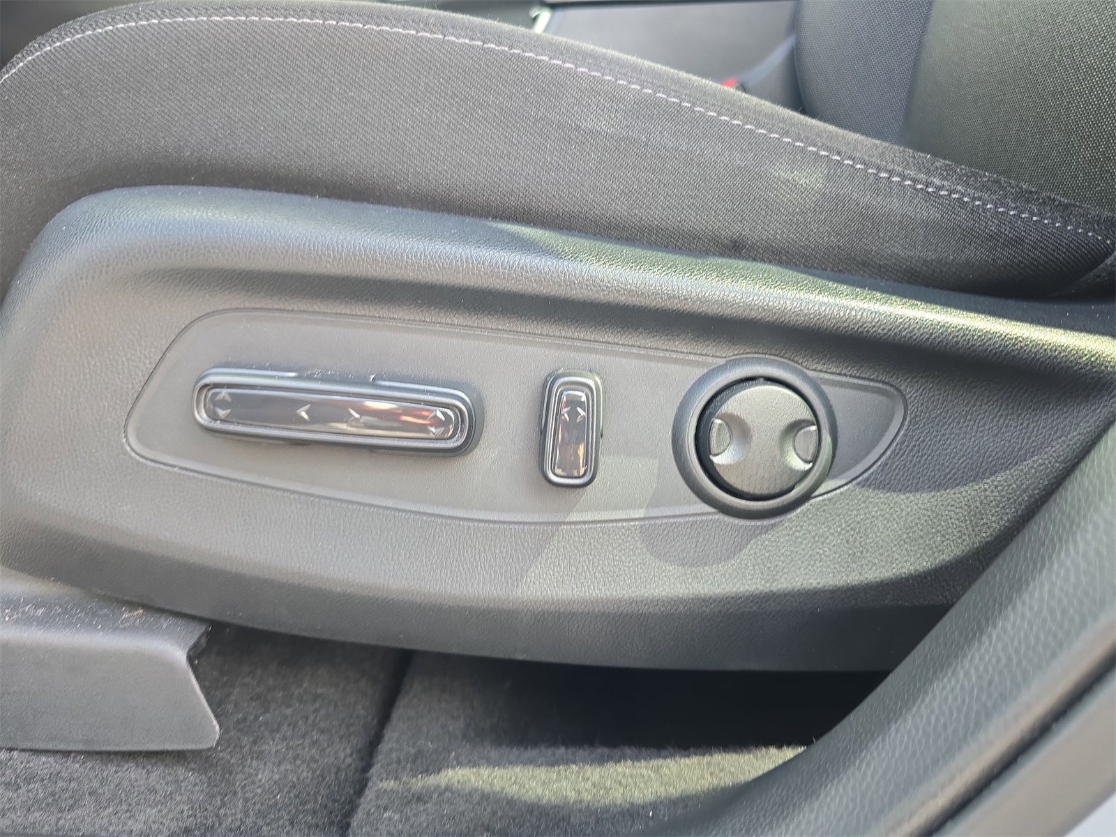2025 Honda CR-V EX photo 12