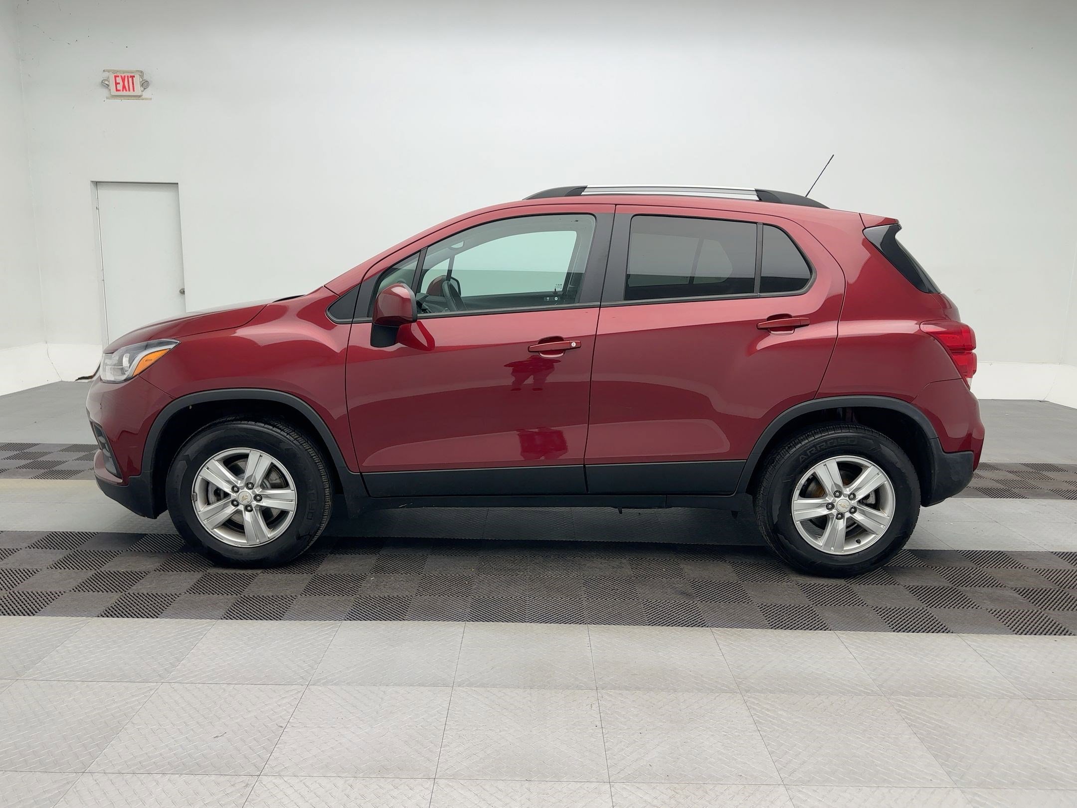 Certified 2021 Chevrolet Trax LT with VIN KL7CJPSM0MB374361 for sale in Chittenango, NY