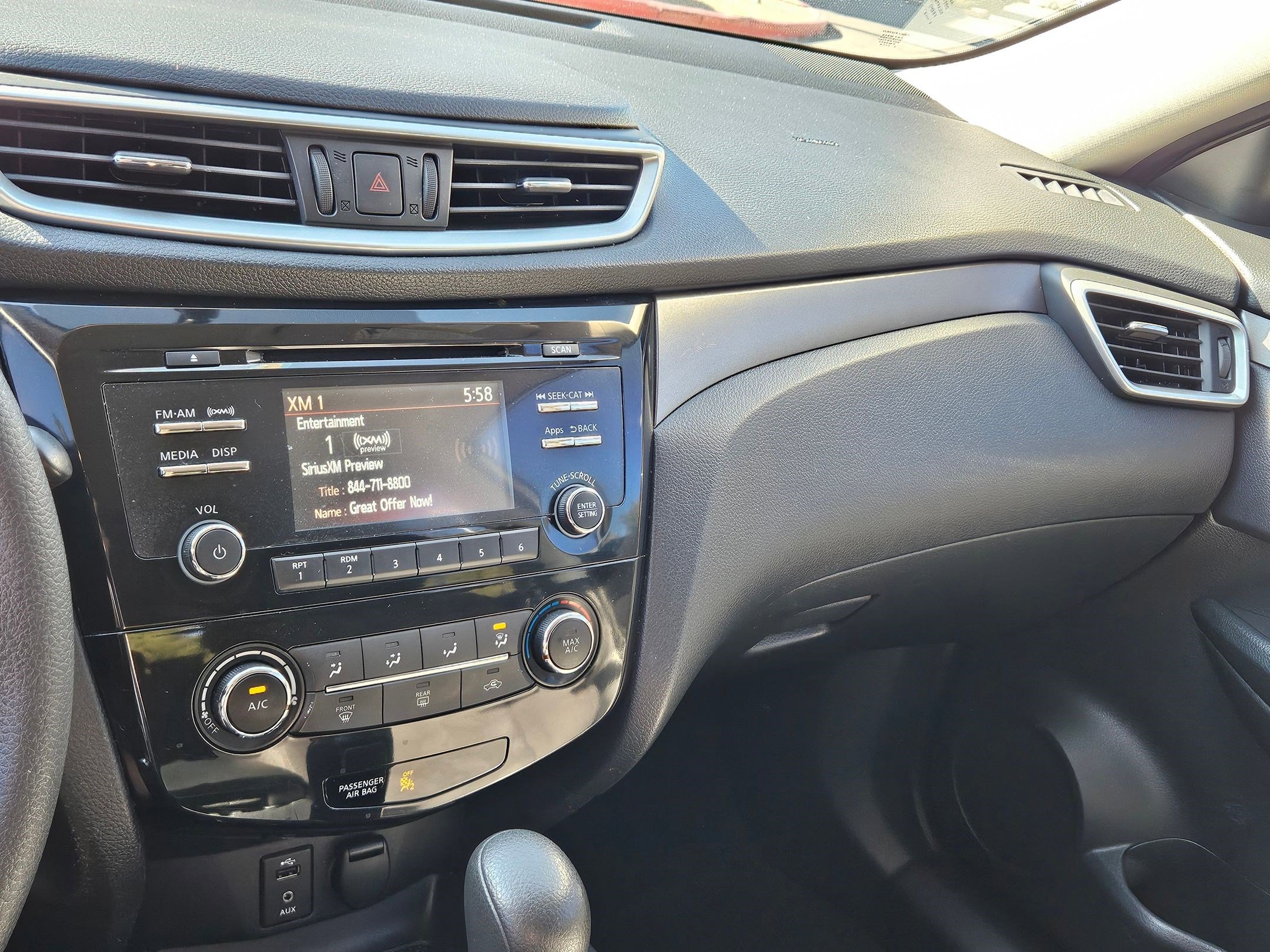 2016 Nissan Rogue S photo 14