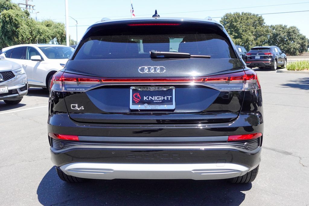 2023 Audi Q4 40 E-tron Premium Plus photo 6