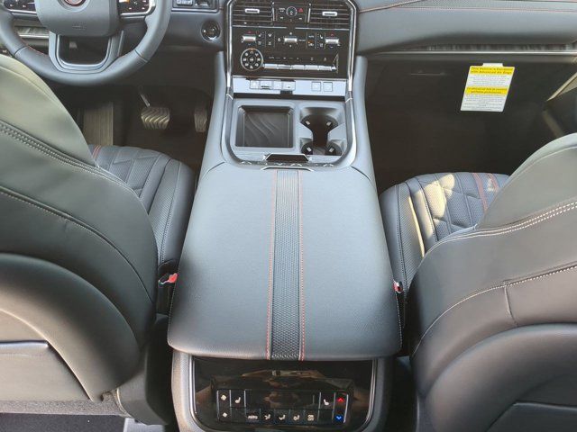 2025 Nissan Armada photo 16